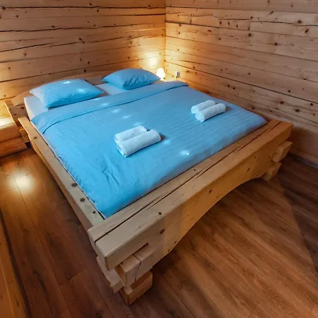Log House Natura *